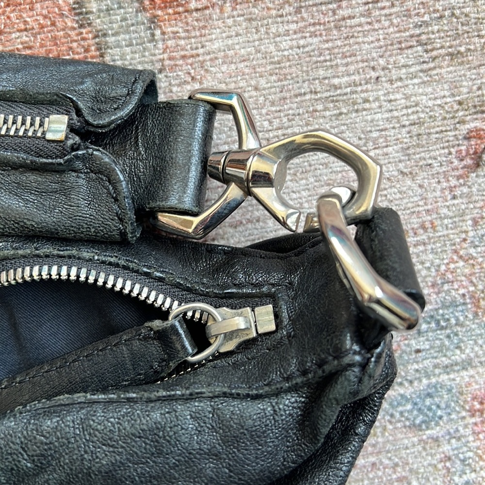Givenchy Nightingale bag black medium size - Picture 7 of 10